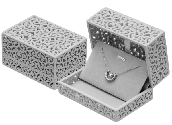 Hollow Velvet Jewelry Necklace Box Chain Pendant Display Organizer Gift